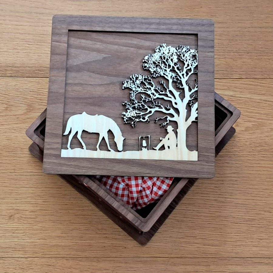 Holzkästchen quadratisch mit Deckel