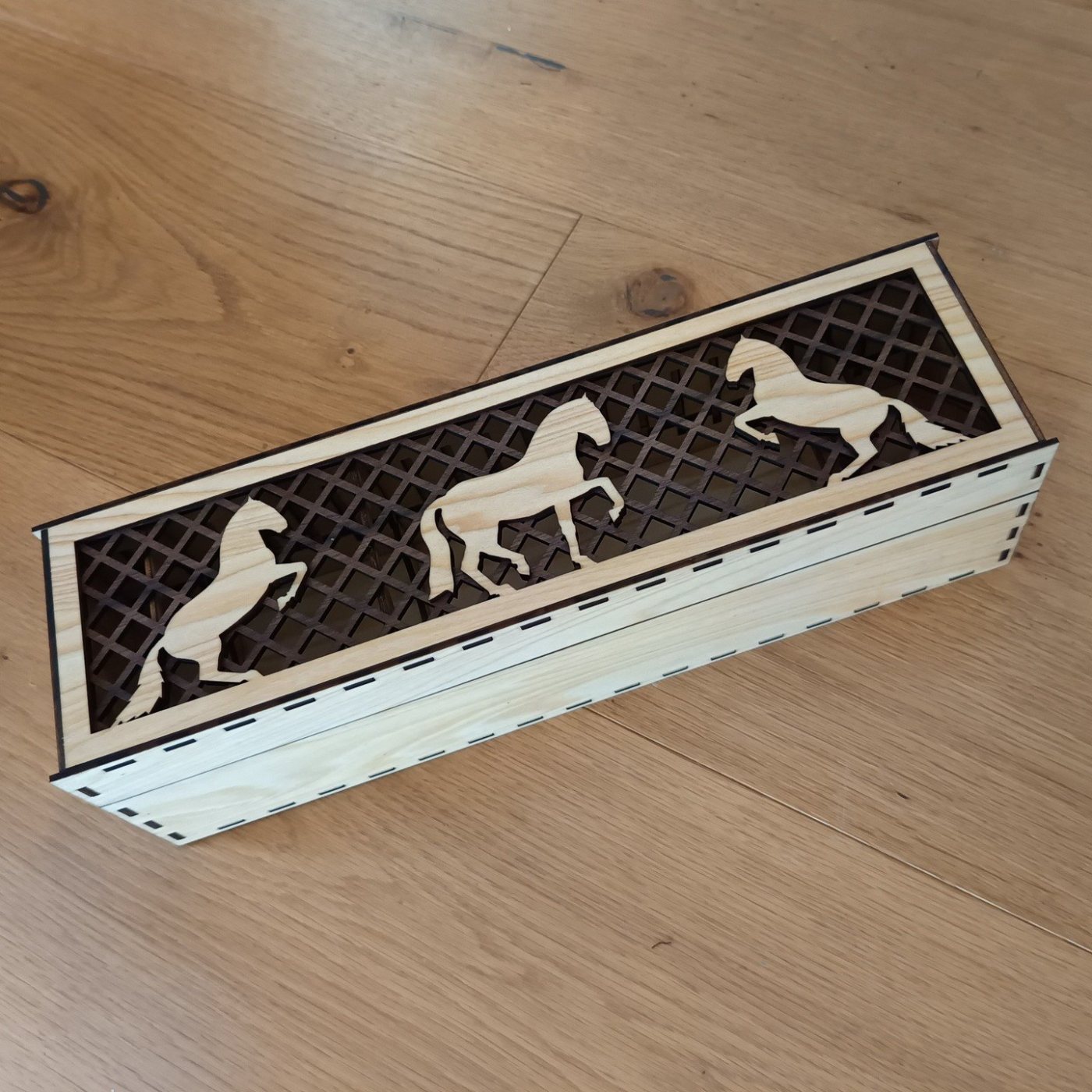 Flaschenbox Lusitanos mit Klappdeckel – Foto 1