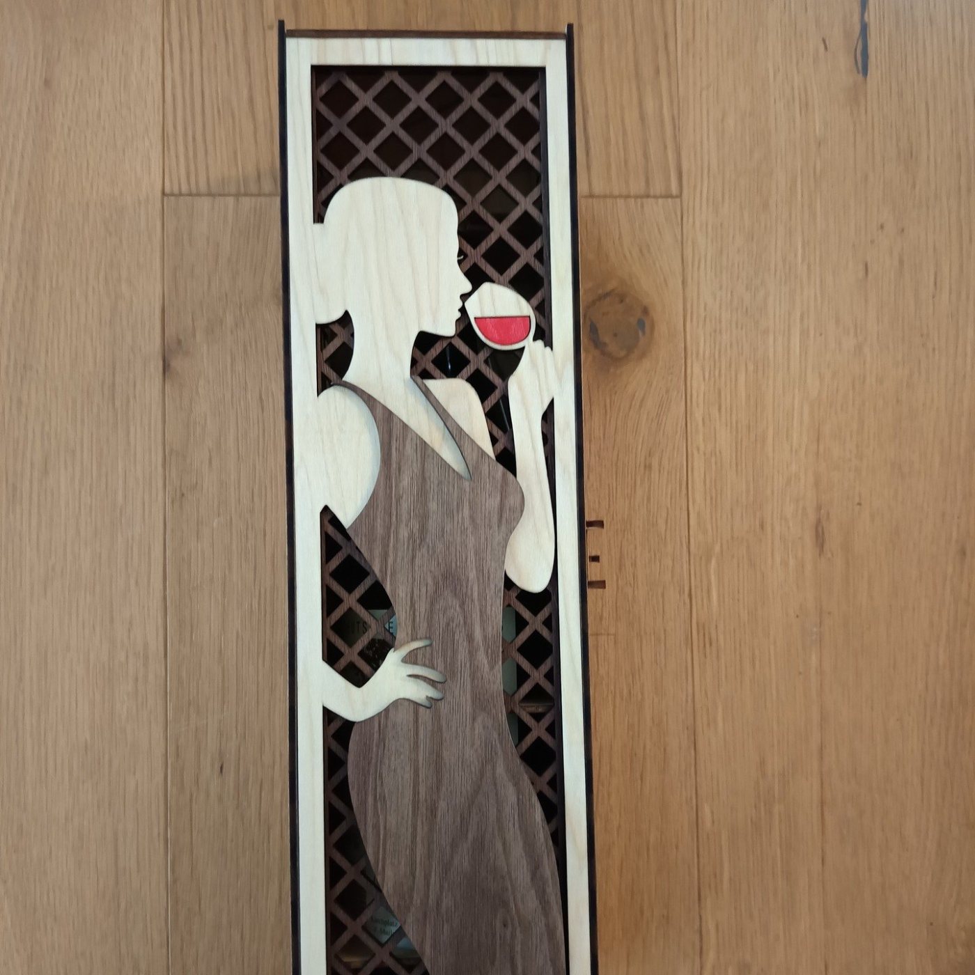 Flaschenbox Lady mit Klappdeckel – Foto 1
